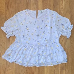 𝐏𝐀𝐏𝐄𝐑 𝐂𝐑𝐀𝐍𝐄 Romantic Lavender Blouse 💜